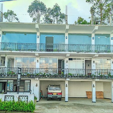 White Home Haputale Bagian luar foto