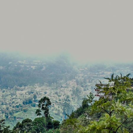 White Home Haputale Bagian luar foto