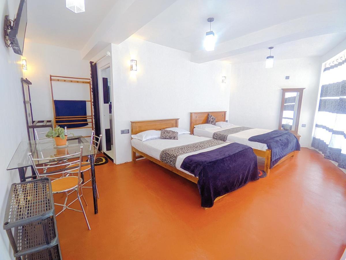 White Home Haputale Bagian luar foto