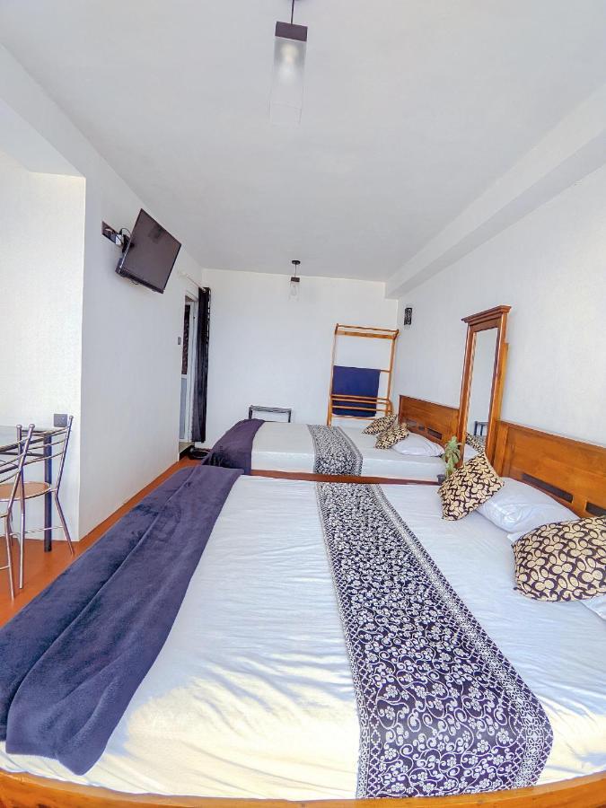 White Home Haputale Bagian luar foto