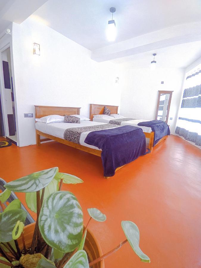 White Home Haputale Bagian luar foto