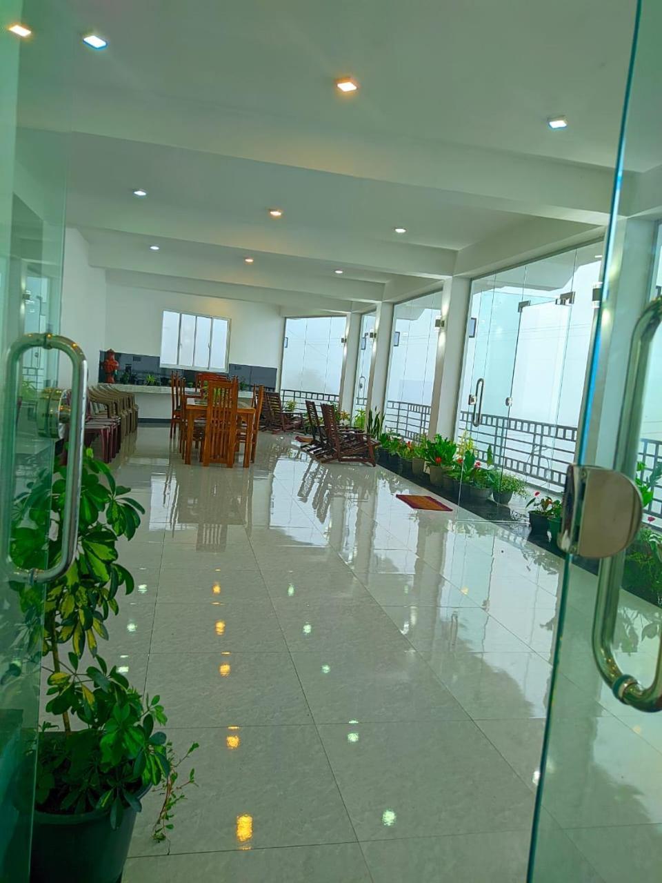 White Home Haputale Bagian luar foto